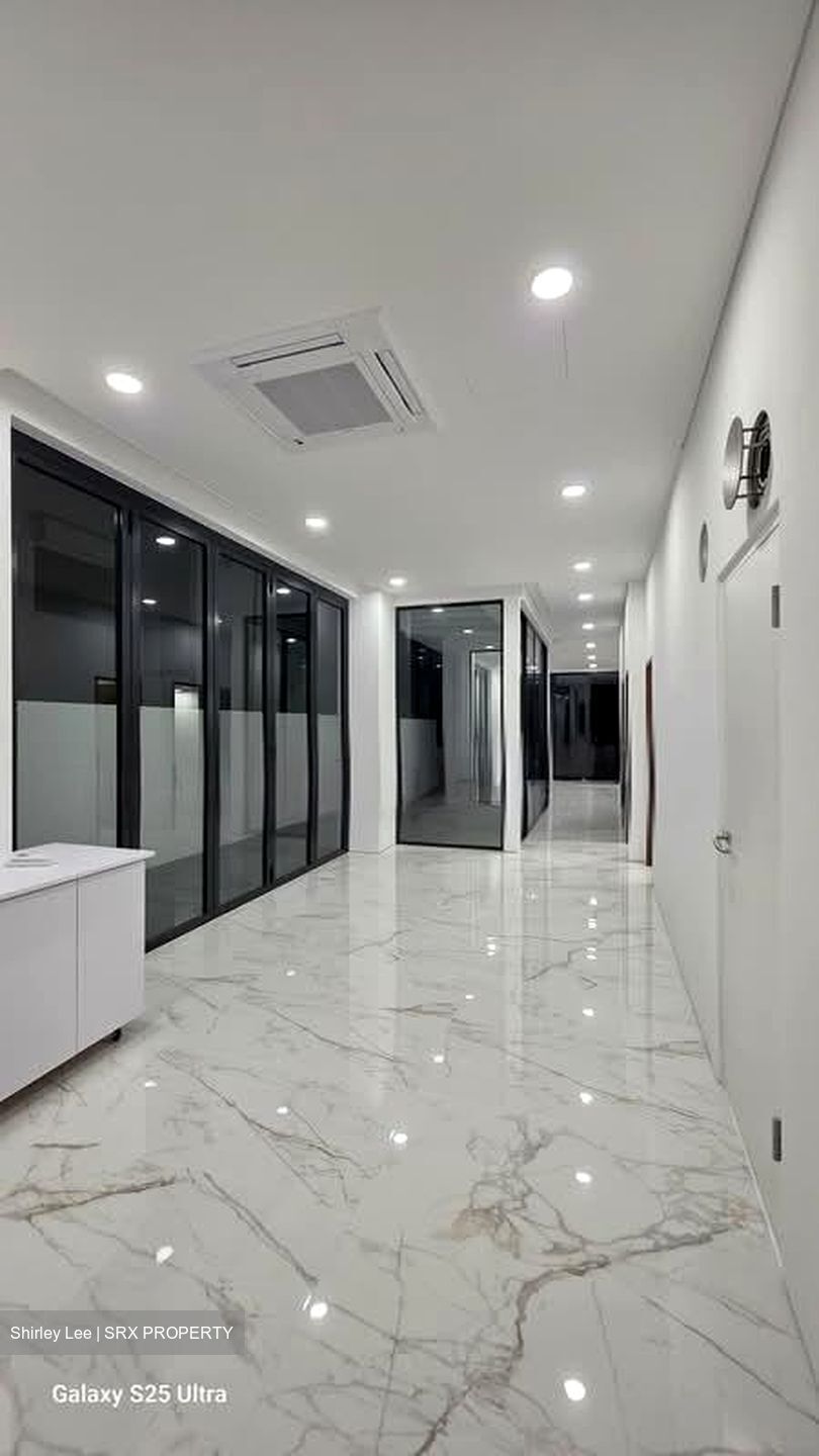West Coast Road (D5), Terrace #541559081